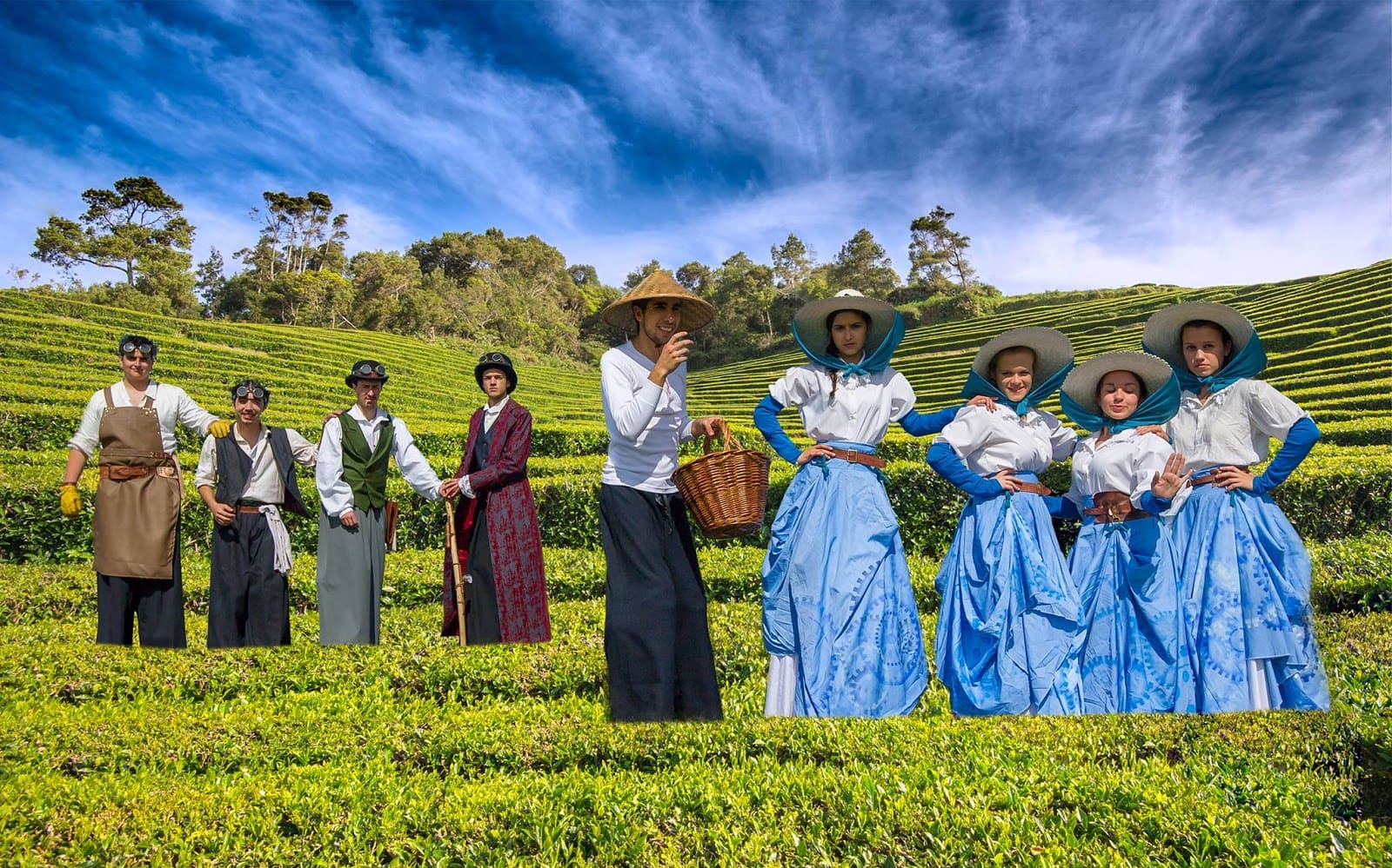Personagens da "Ilha do Chá" nos Campos de Chá da GORREANA, Iha de São Miguel (Açores)